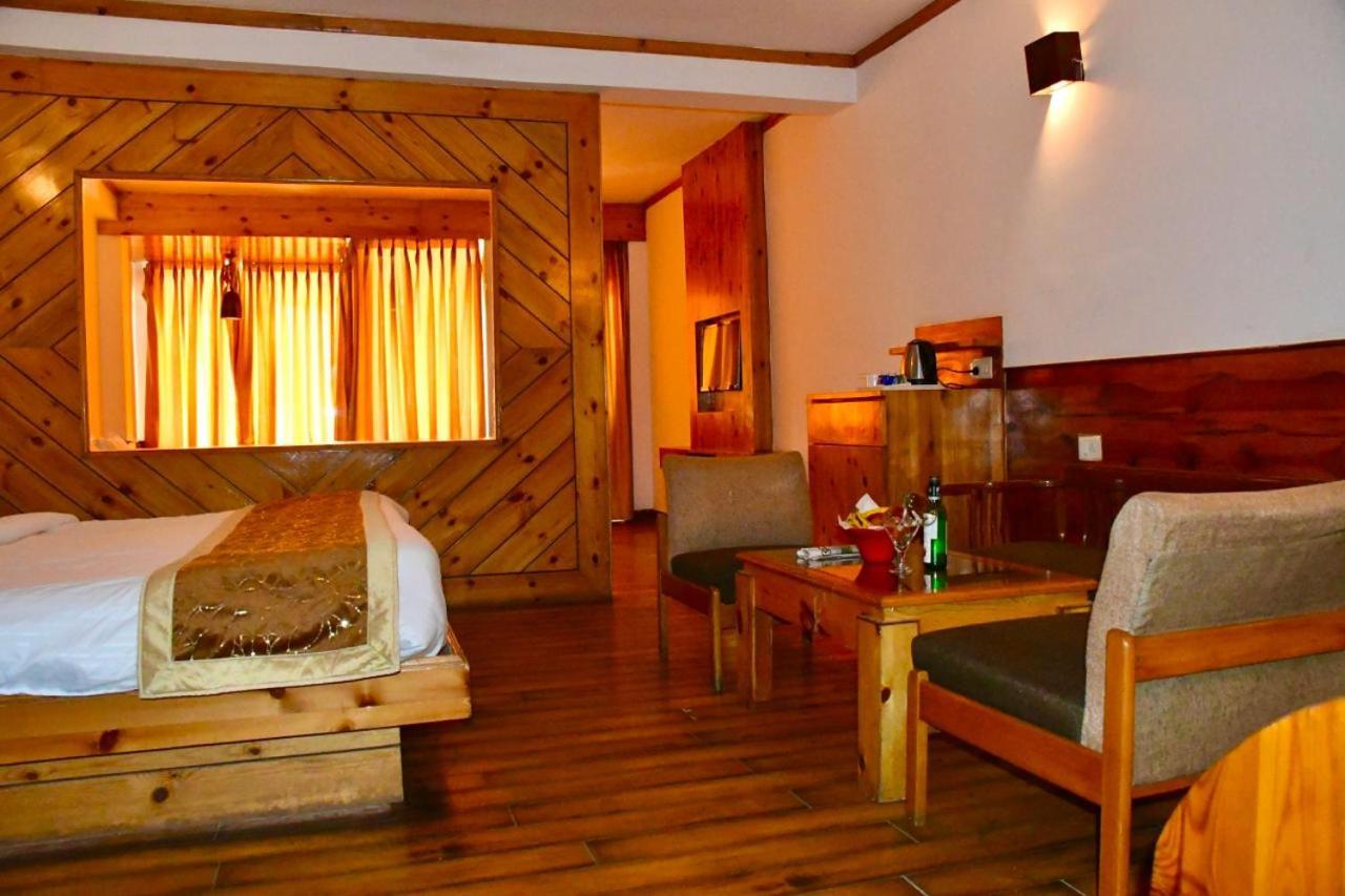 The Whispering Inn Resort And Bar Manāli Exteriér fotografie