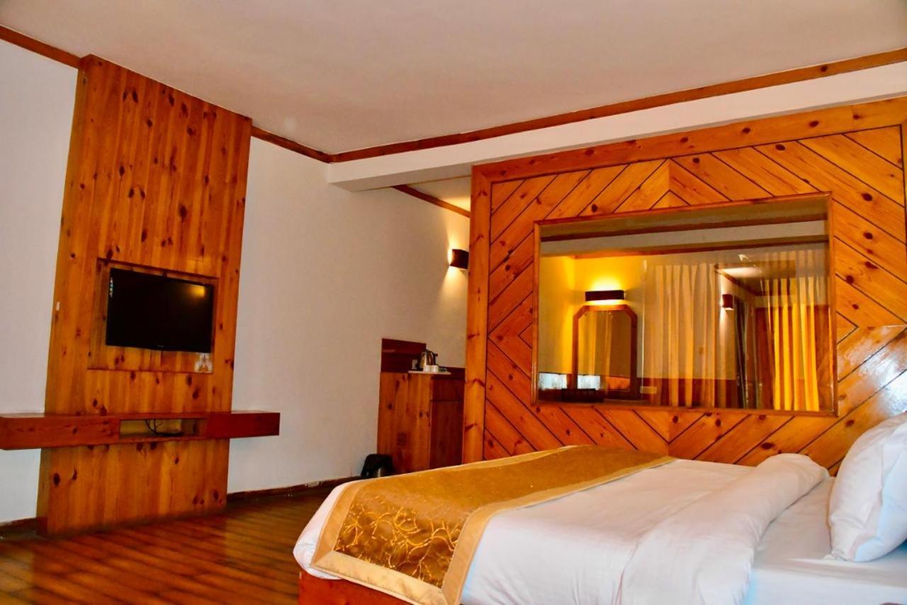 The Whispering Inn Resort And Bar Manāli Exteriér fotografie