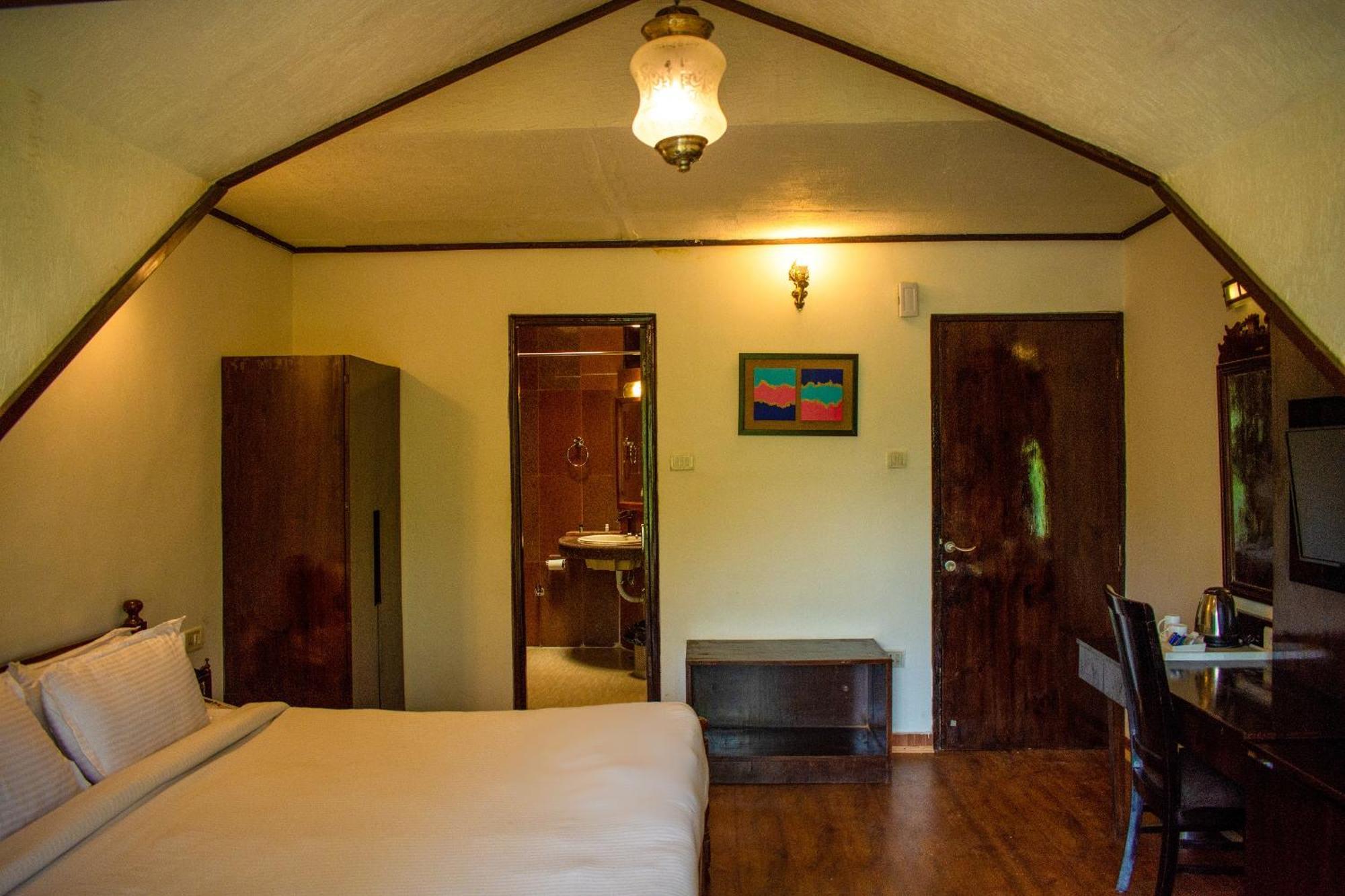 The Whispering Inn Resort And Bar Manāli Exteriér fotografie