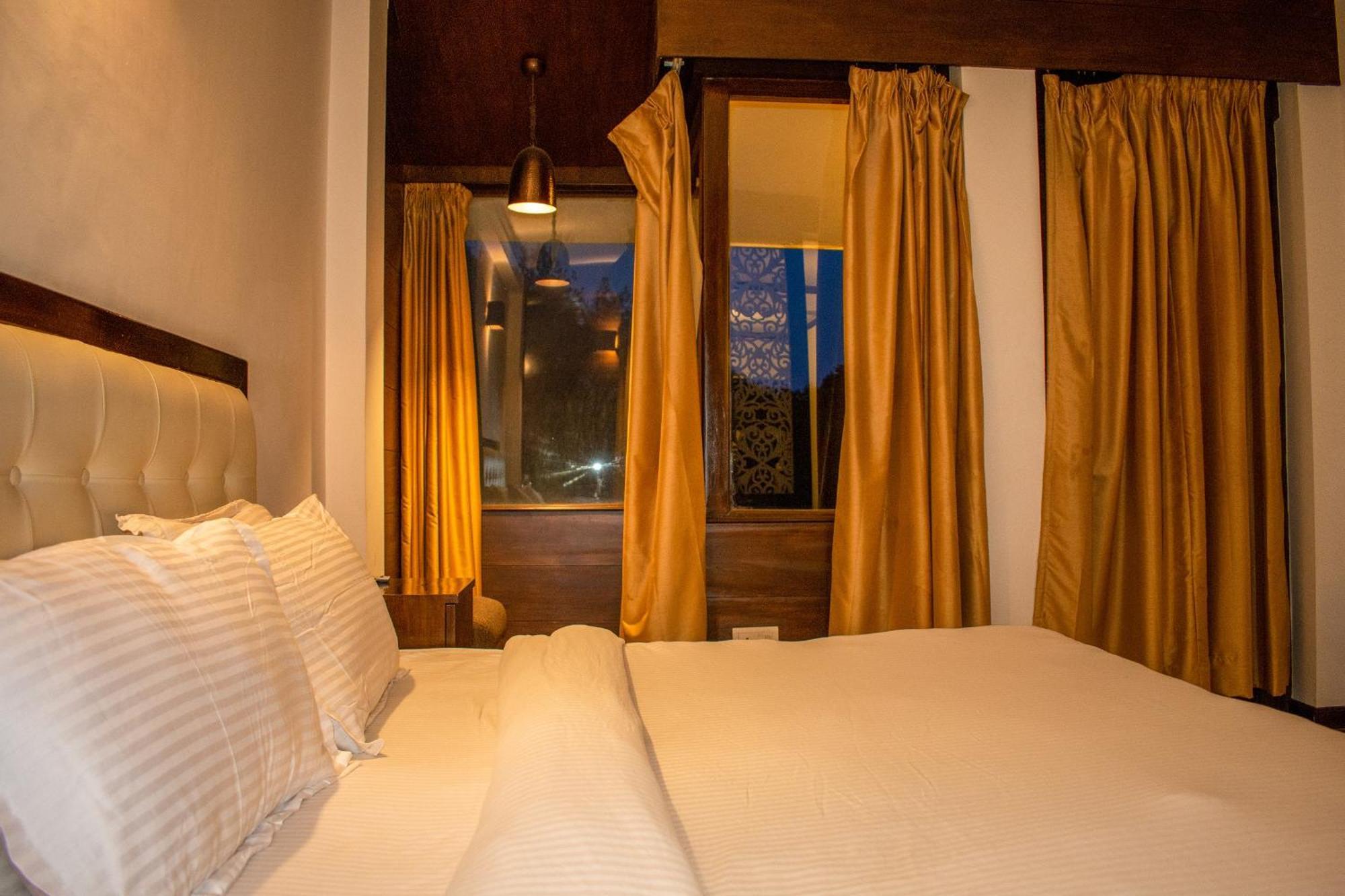 The Whispering Inn Resort And Bar Manāli Exteriér fotografie