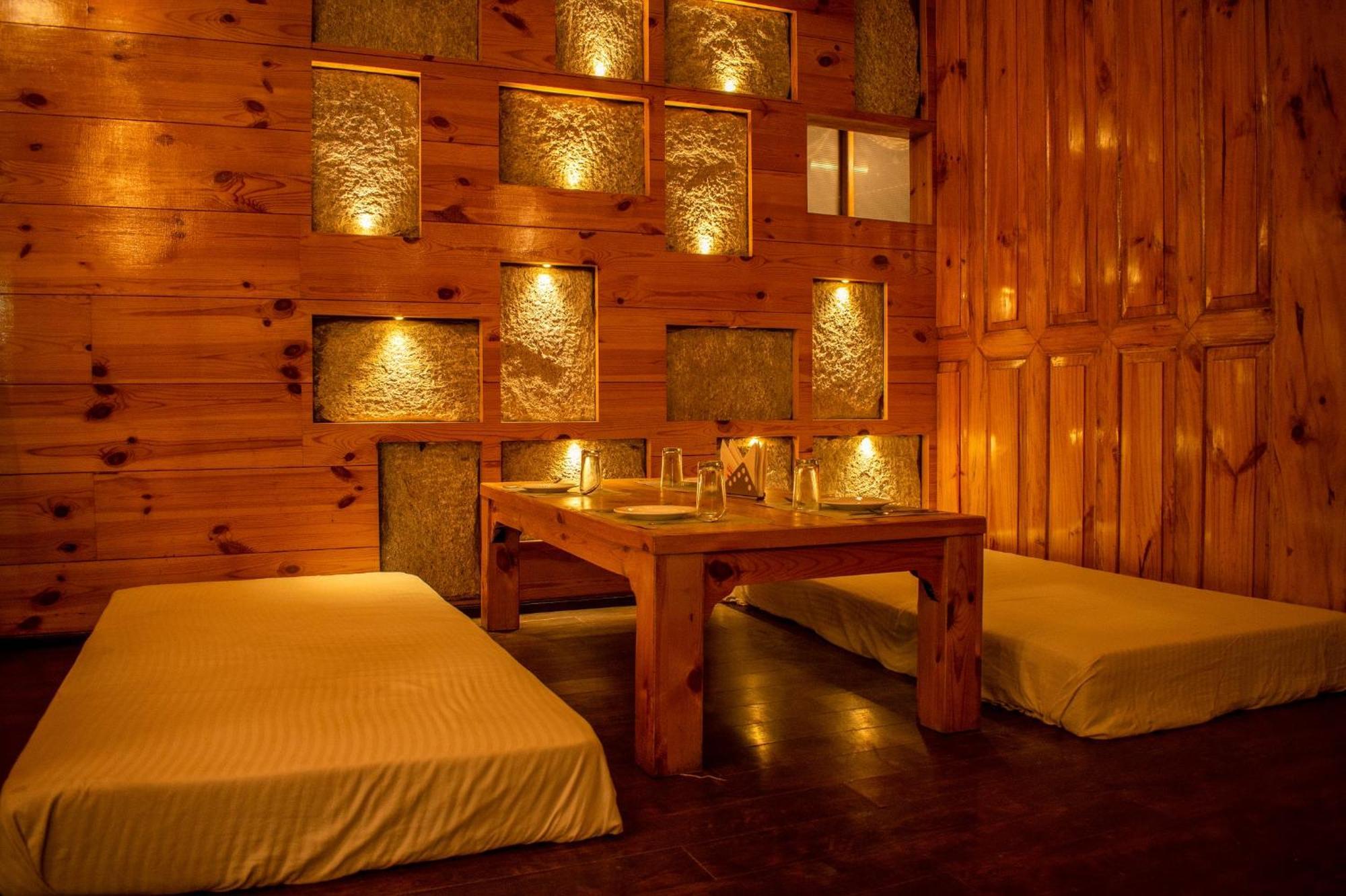The Whispering Inn Resort And Bar Manāli Exteriér fotografie